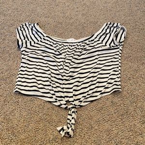 Ivy & Main stripped crop top